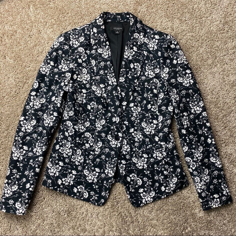 Ann Taylor Black Floral Print One-Burton Blazer 4